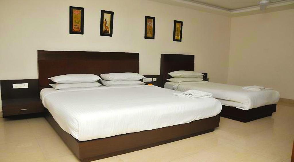 Hotel Central Park Ongole Экстерьер фото