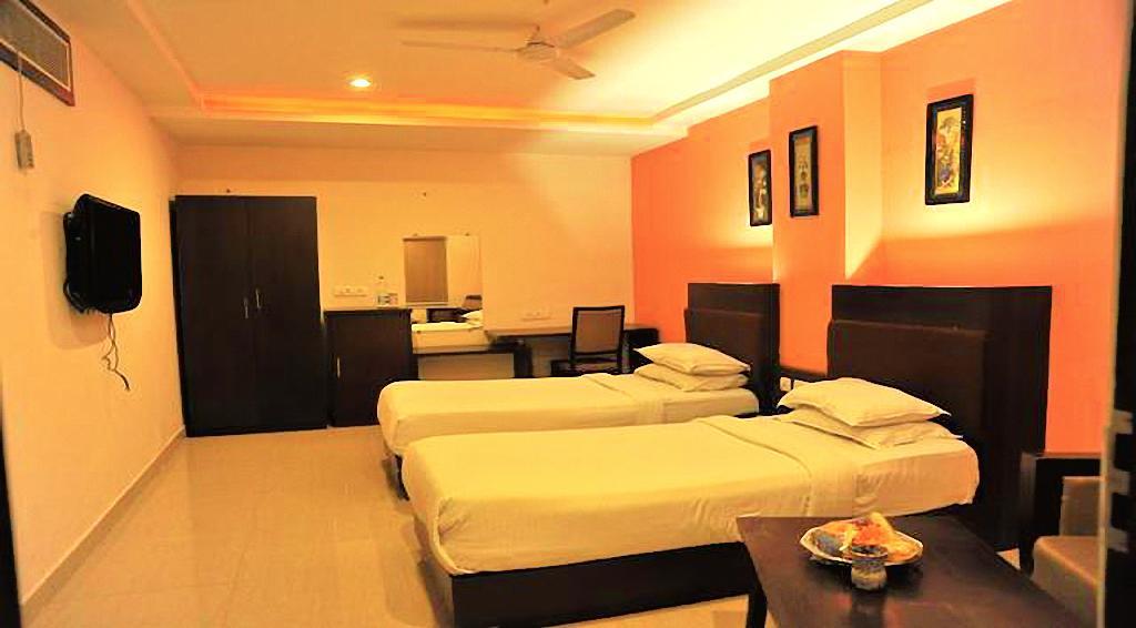 Hotel Central Park Ongole Экстерьер фото